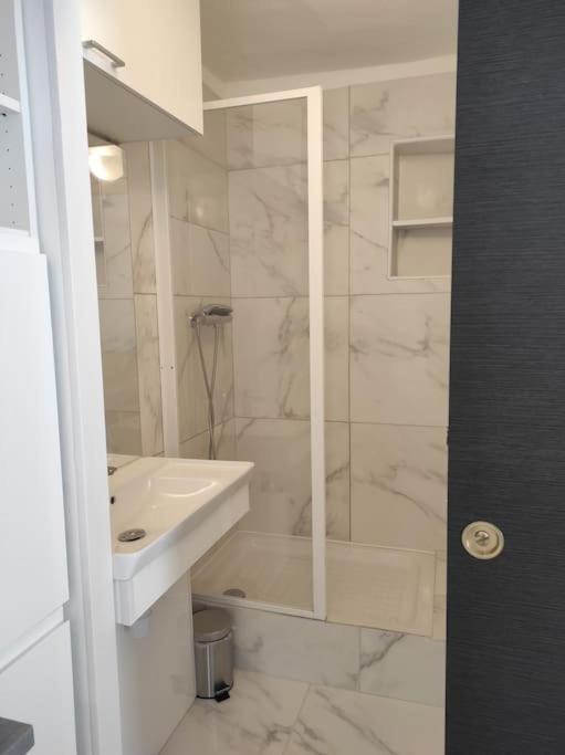 Superbe Appartement En Plein Centre Ville Viarmes 外观 照片